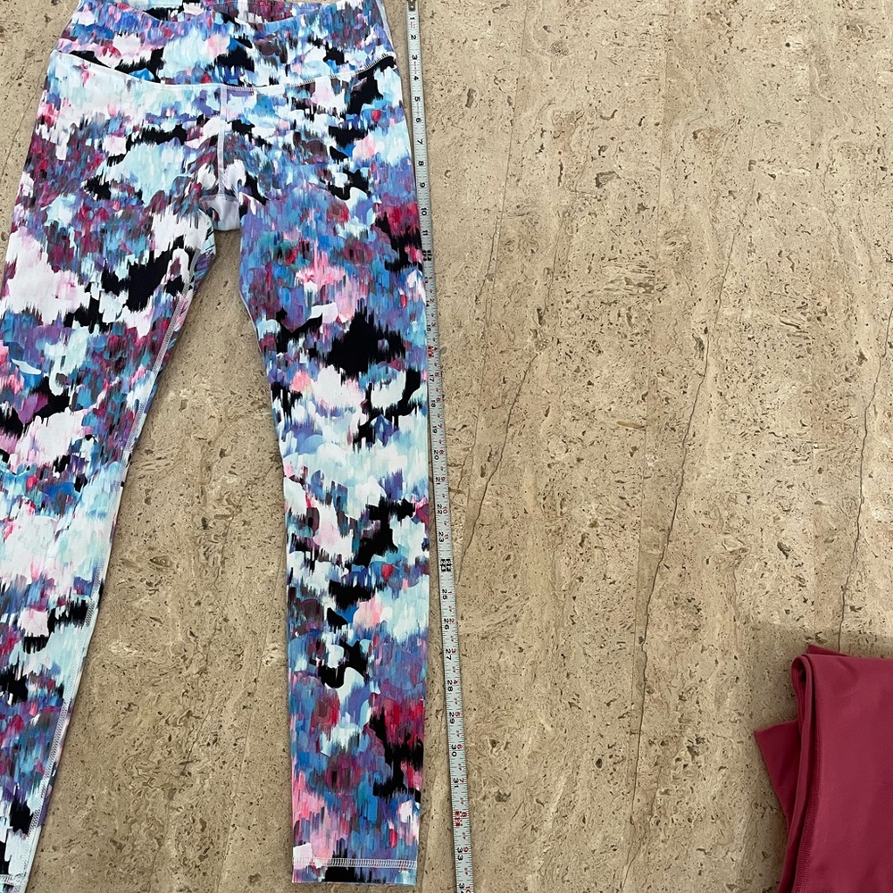 Woman’s Fabletic Leggings - Picture 2 of 3